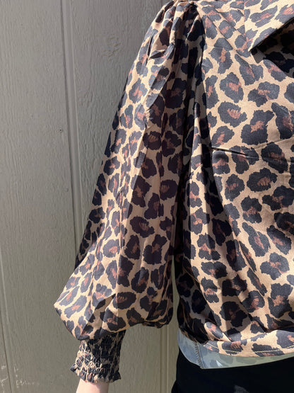 Leopard Smocked Puff Sleeve Top