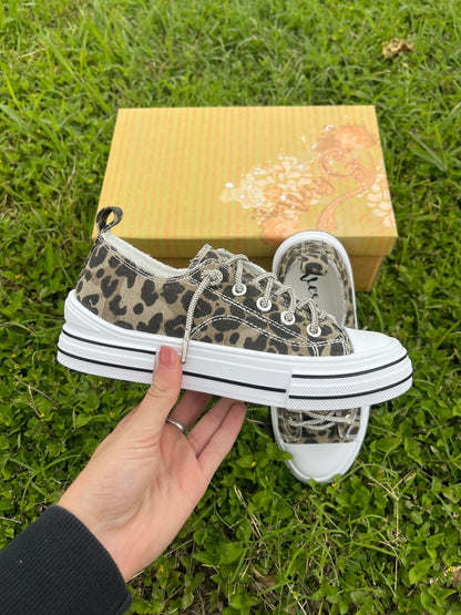 Gypsy Jazz Printed Aman Tennies