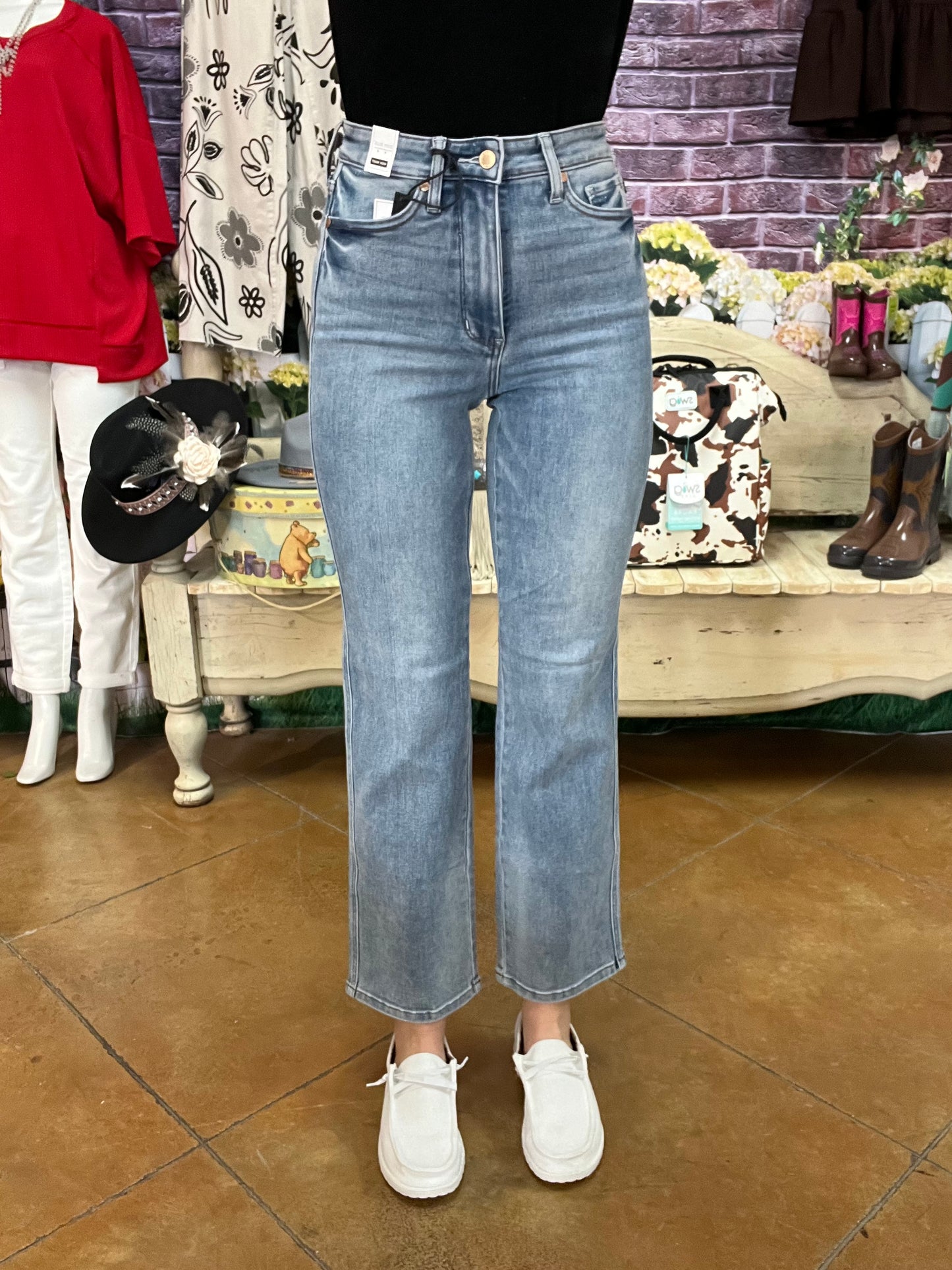 Judy Blue Straight Leg Jeans