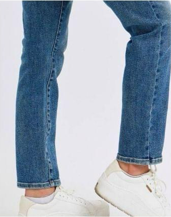 **Judy Blue Decorative Slim Fit jeans