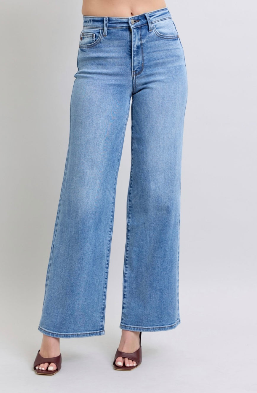 **Judy Blue Wide Leg Jeans