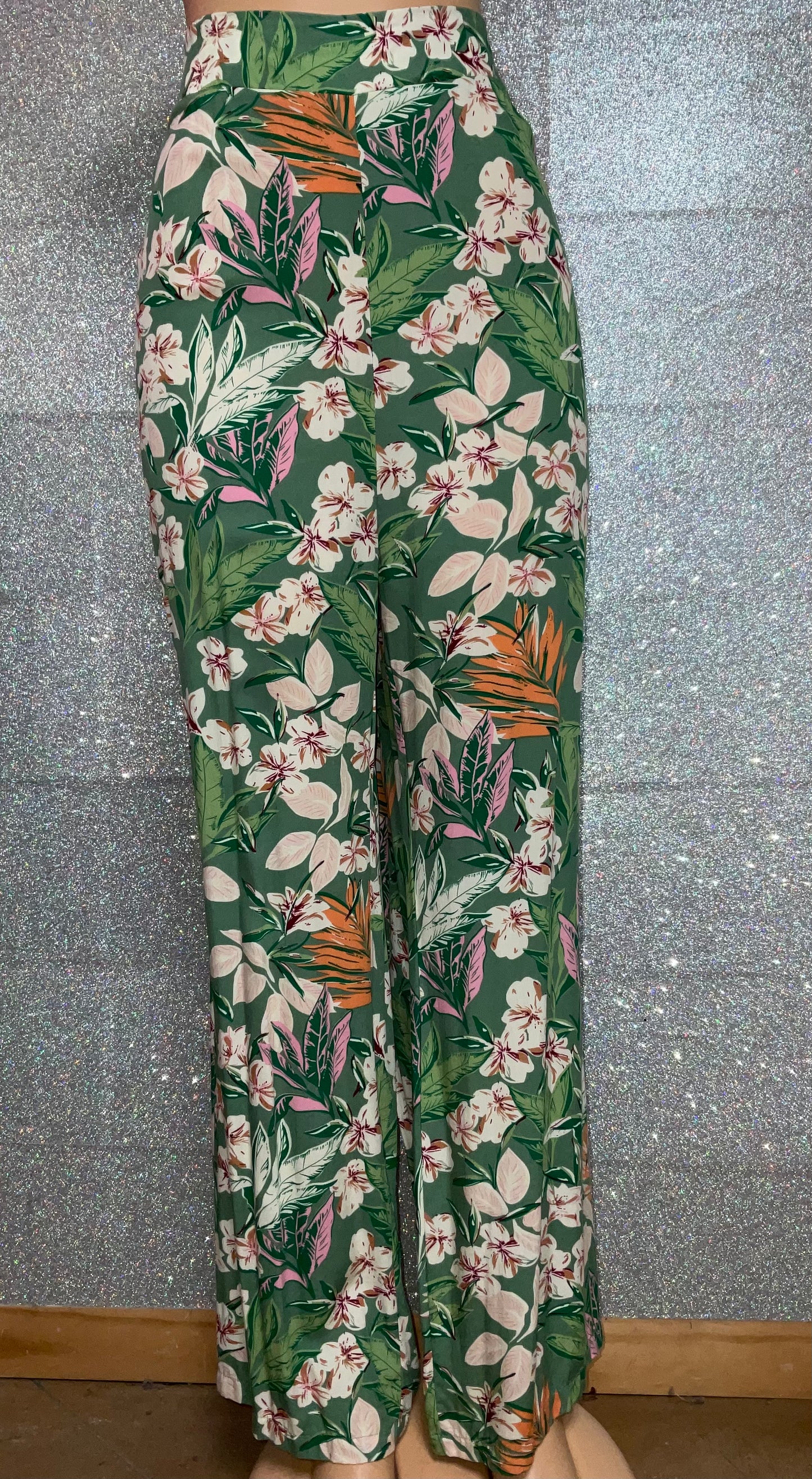 Cotton Bleu floral plus pants