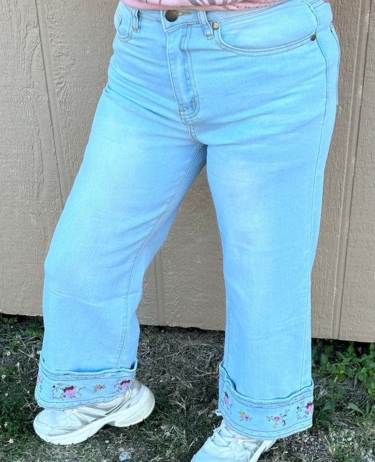 Easel Washed Denim Crop pants