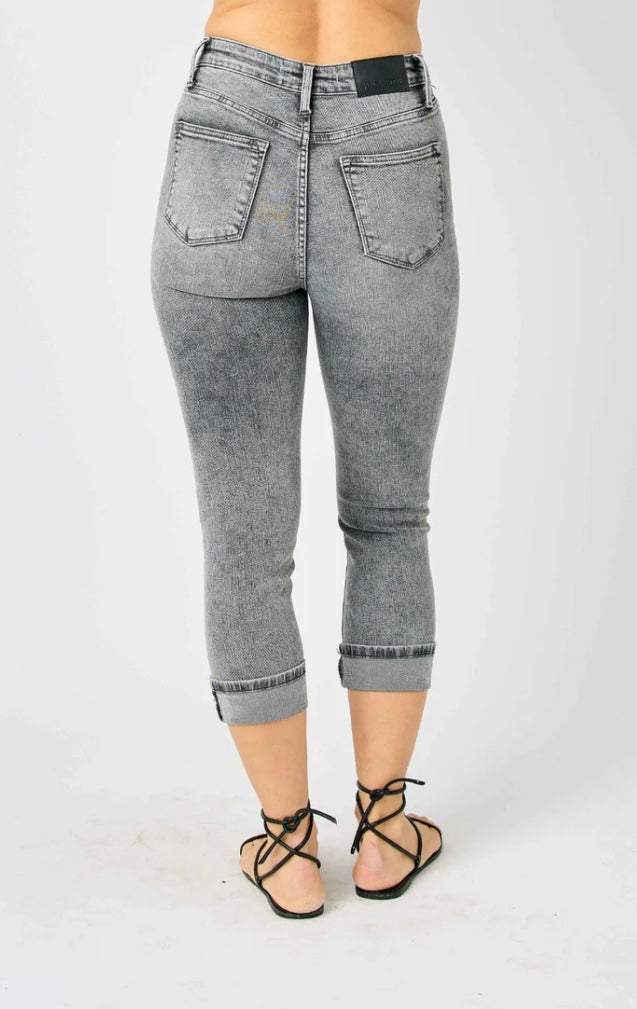 **Judy Blue Skinny Fit Capri