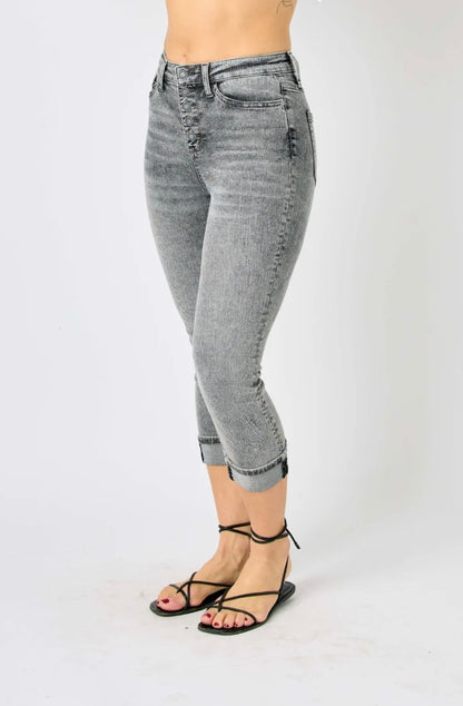 **Judy Blue Skinny Fit Capri