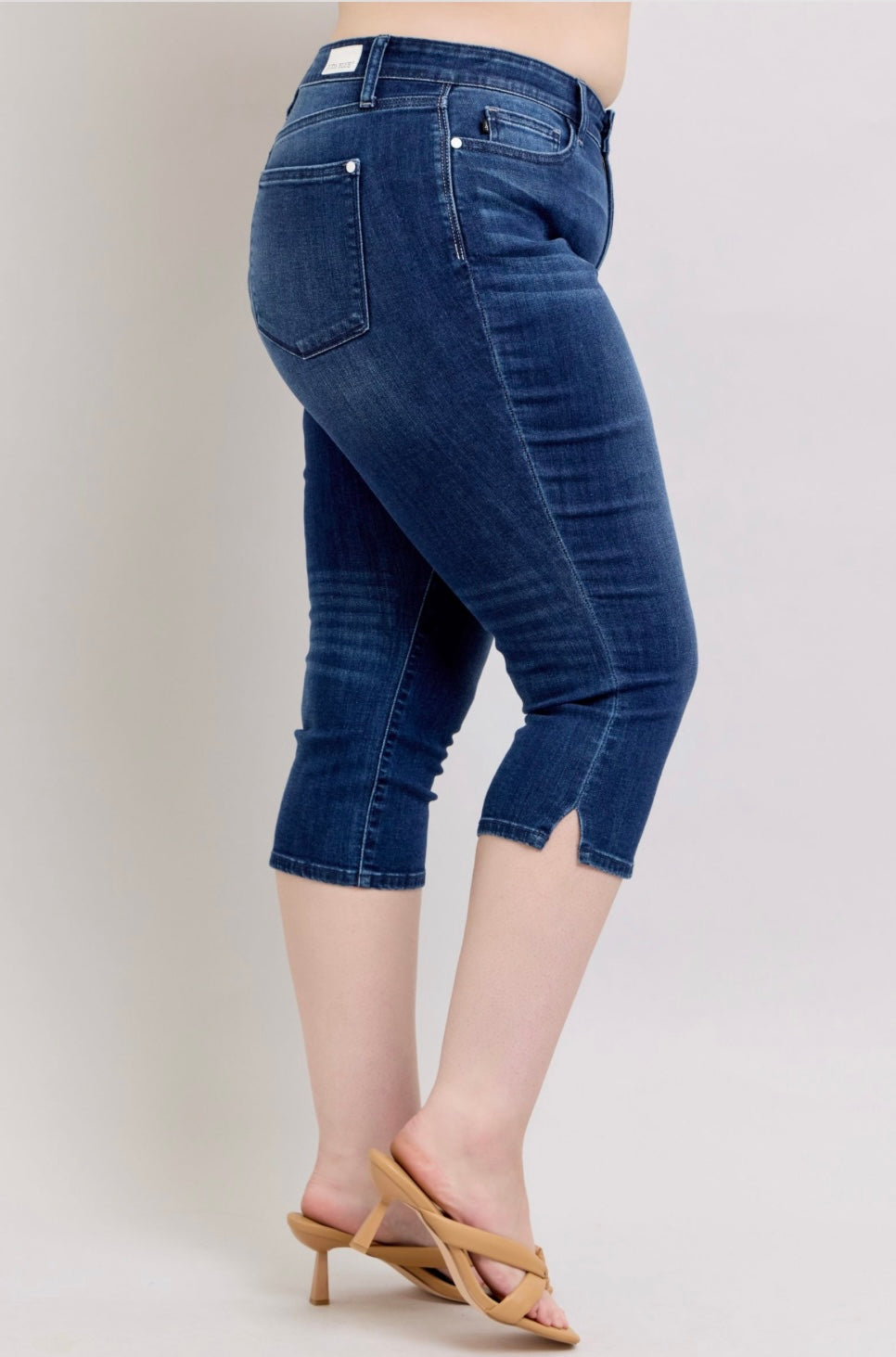Judy Blue Capri Plus