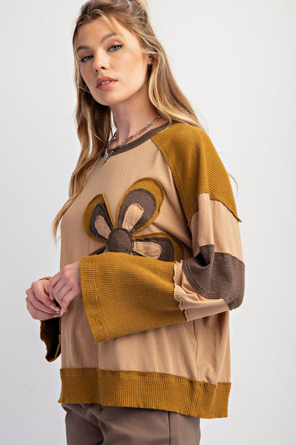 Easel brand Flower top