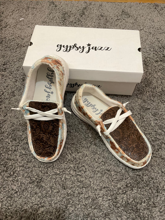 Gypsy Jazz Tucker Shoes