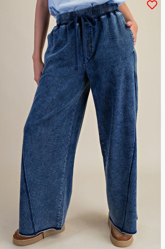 Easel Washed Denim pants