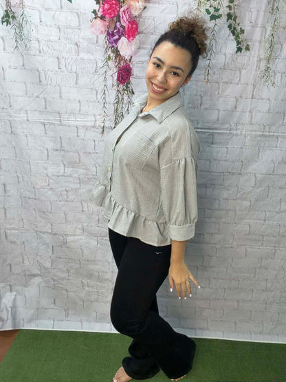 SO IN LOVE BUTTON FRONT TOP