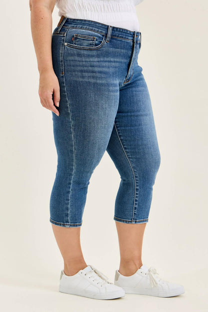 Judy Blue Capri Jean Plus