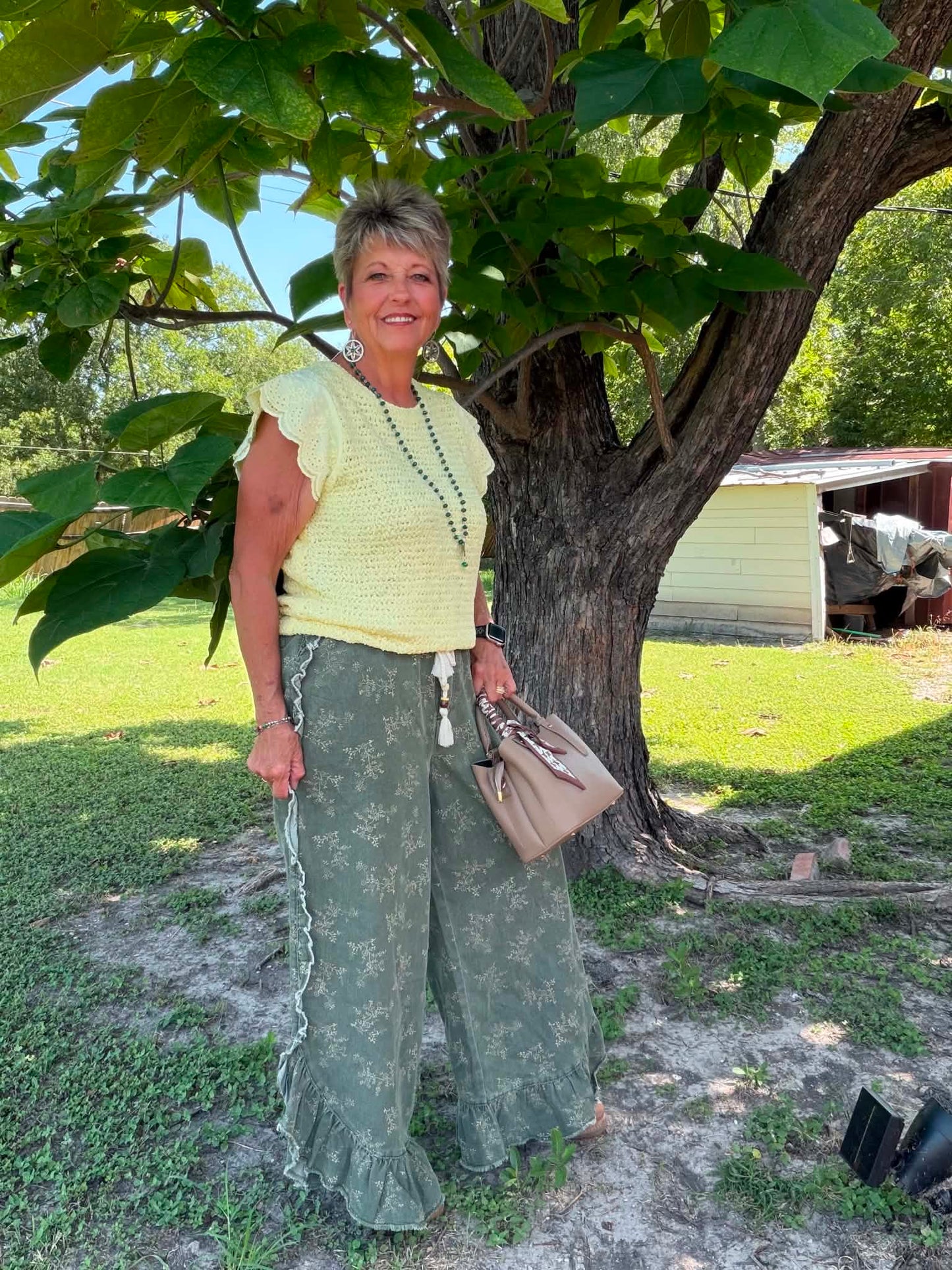 Easel Olive Ruffled Pant