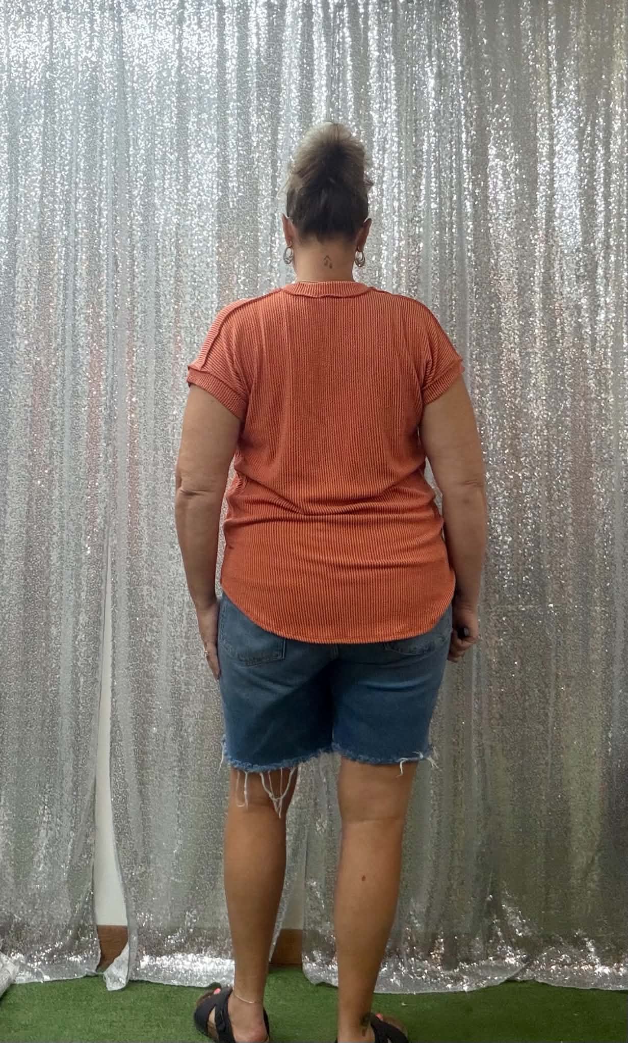 Heimish ribbed v-neck PLUS