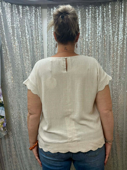 Umgee Linen Scalloped Top PLUS