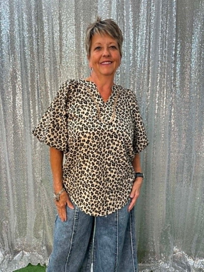Sage & Fig Leopard print Top