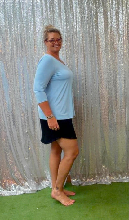 Dear Scarlett v-neck top Plus