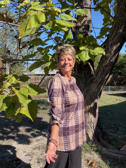 Sunshine & Rodeo Victorian collard top