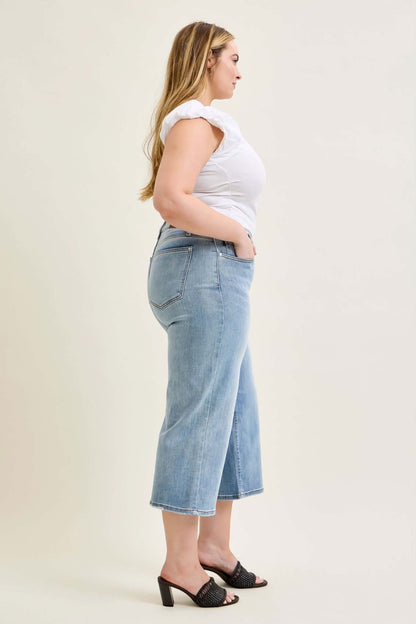Judy blue style# 82690PL MR WIDE CROP PLUS