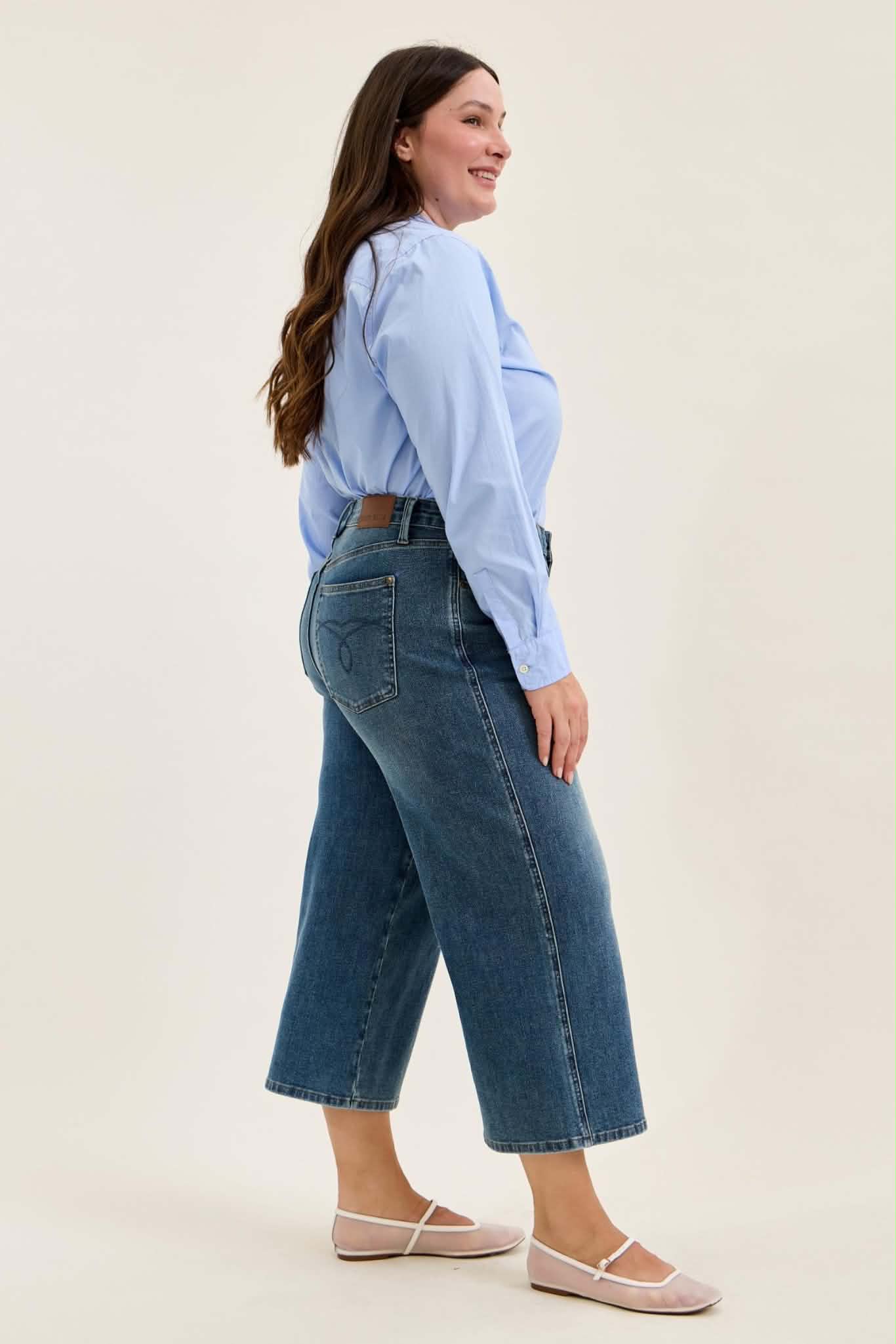 Judy Blue HW Dottie wide crop PLUS
