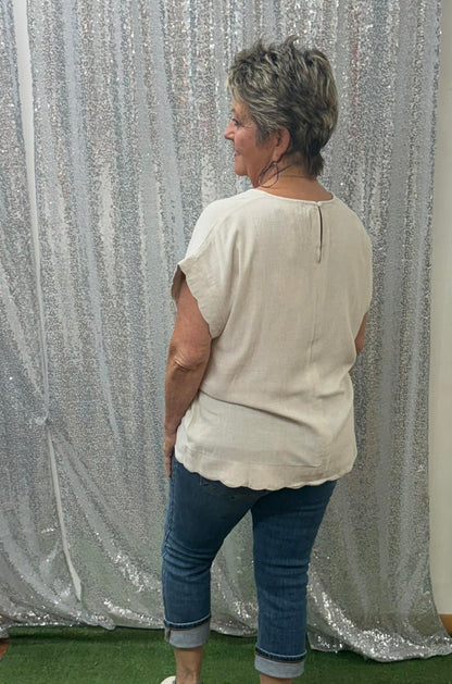 Umgee Linen Scalloped Top