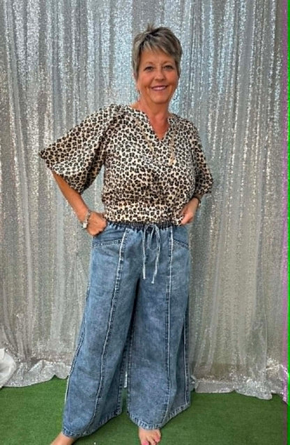 Sage & Fig Wide Leg jeans