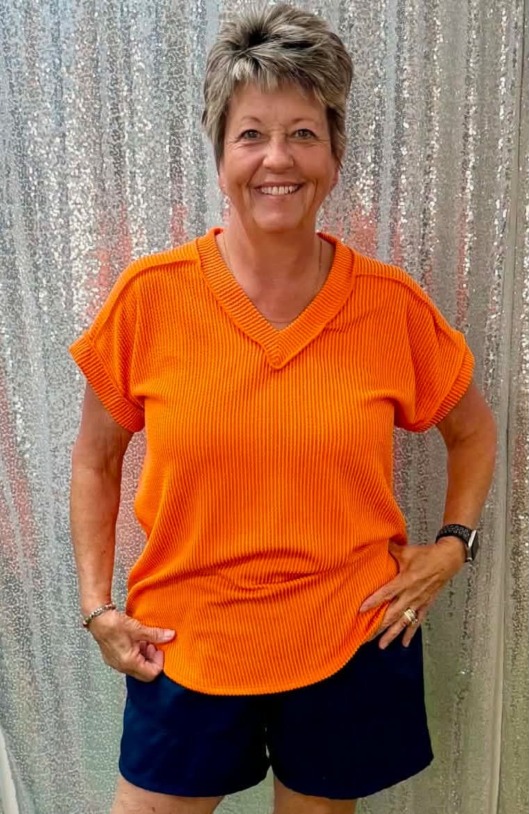 Heimish ribbed vneck top
