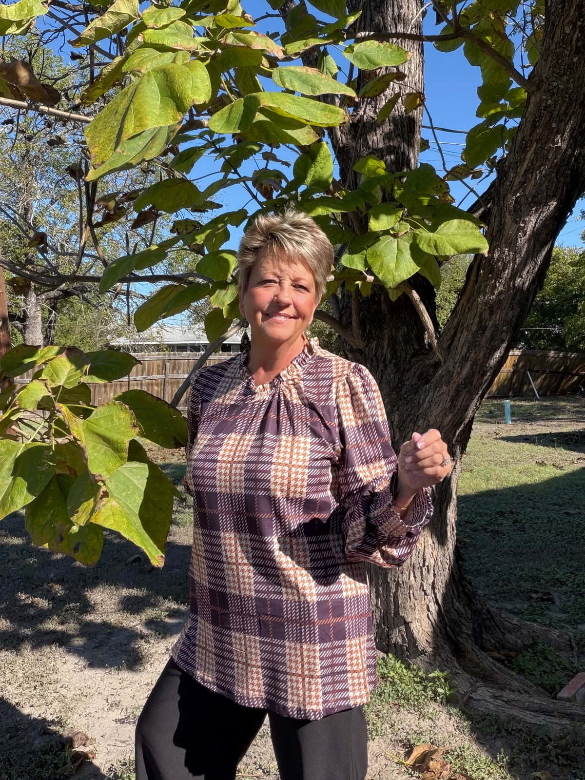 Sunshine & Rodeo Victorian collard top